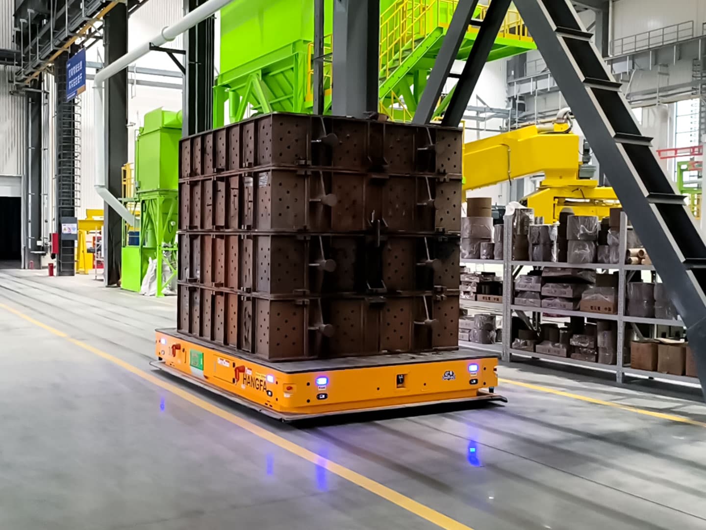 Применение AGV с опорной спинкой грузоподъемностью 30 т при транспортировке заготовок-0