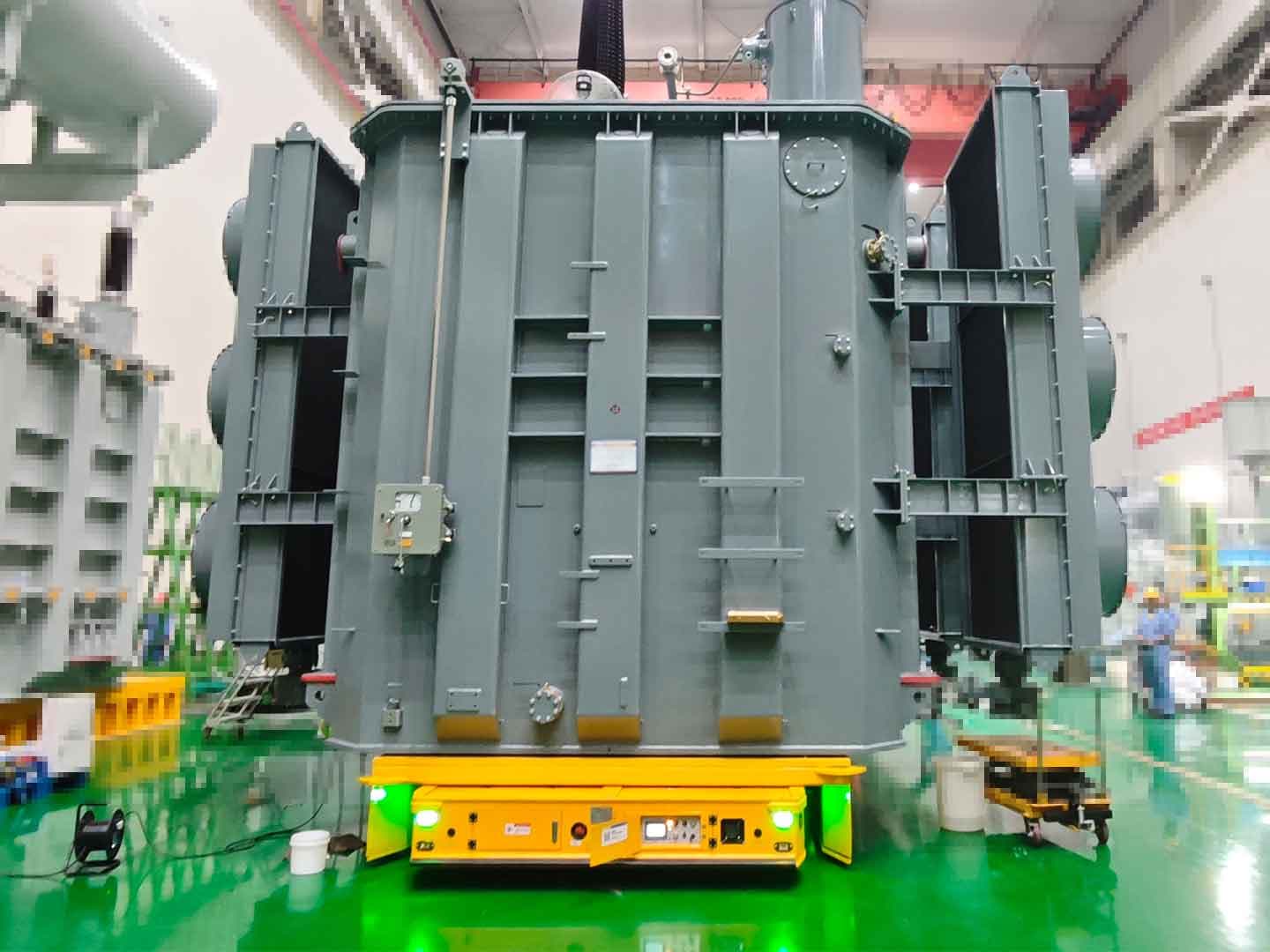 300t运输车应用于转运大部件-1