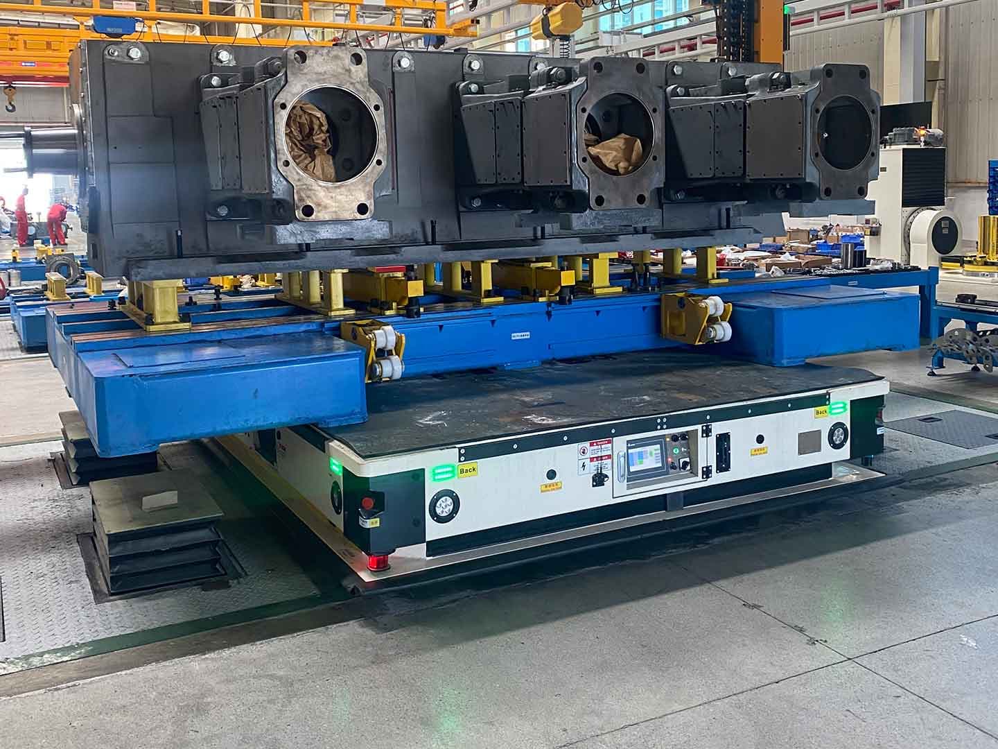 Подъемное тяжелое AGV грузоподъемностью 40 т для автоматизированной транспортировки в сборочных зонах-1