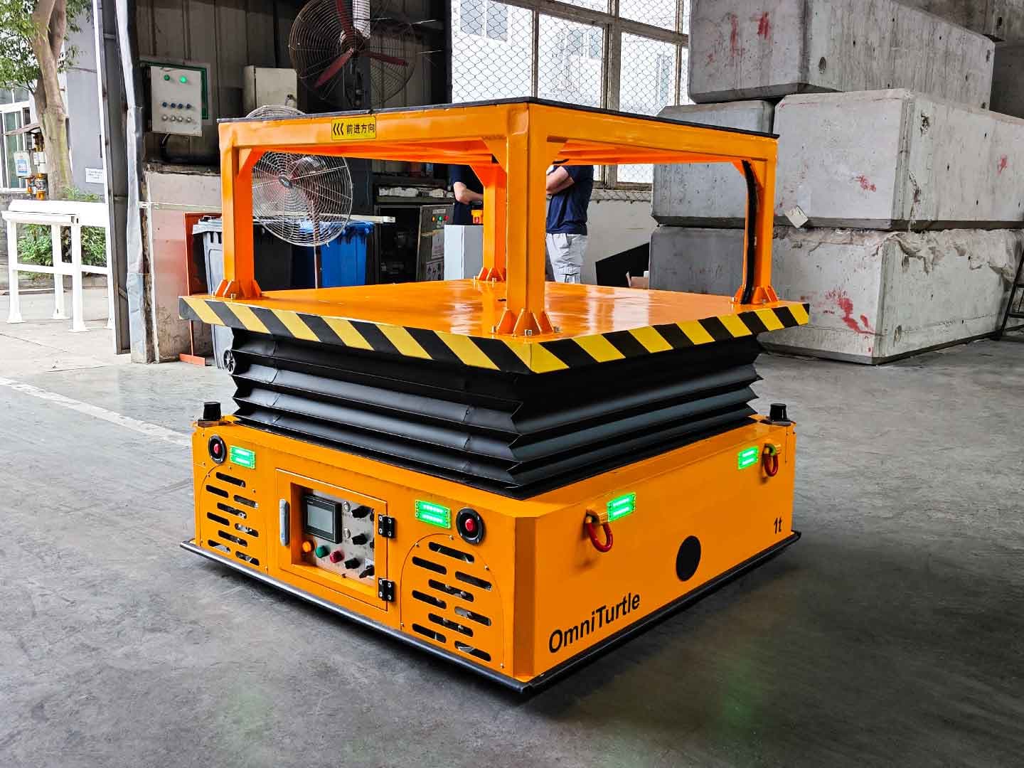 Применение поддонного AGV грузоподъёмностью 1 тонна для транспортировки деталей-1